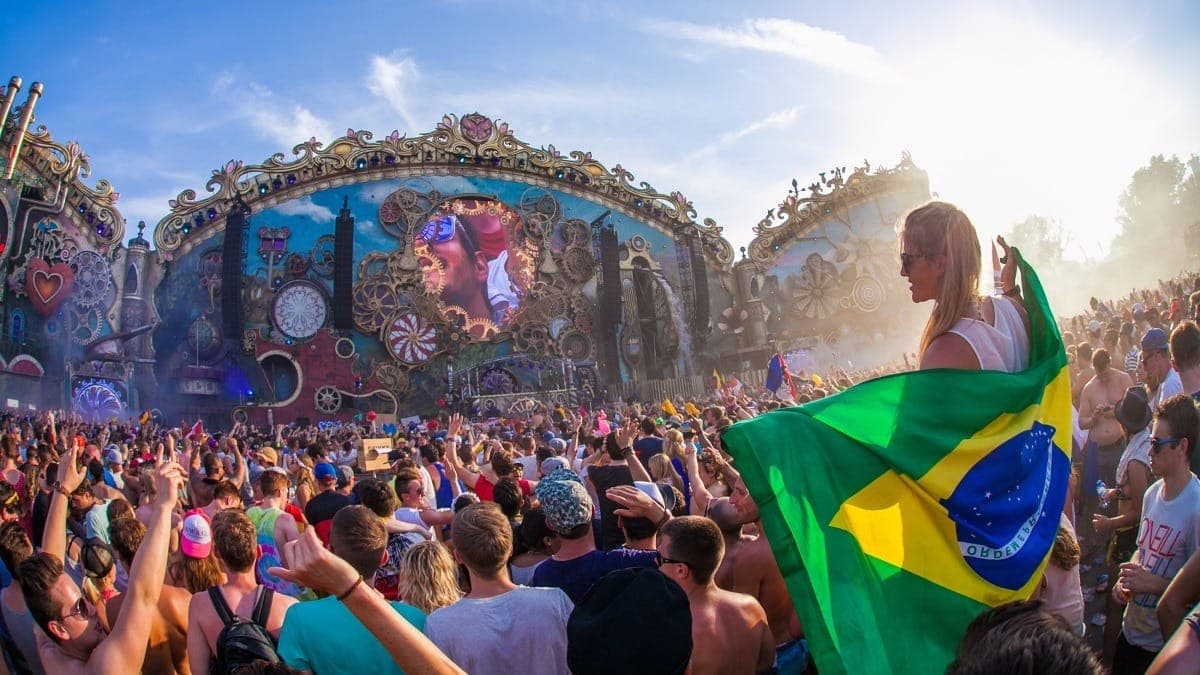 Tomorrowland Brasil terá palcos gigantes e mais de 100 artistas
