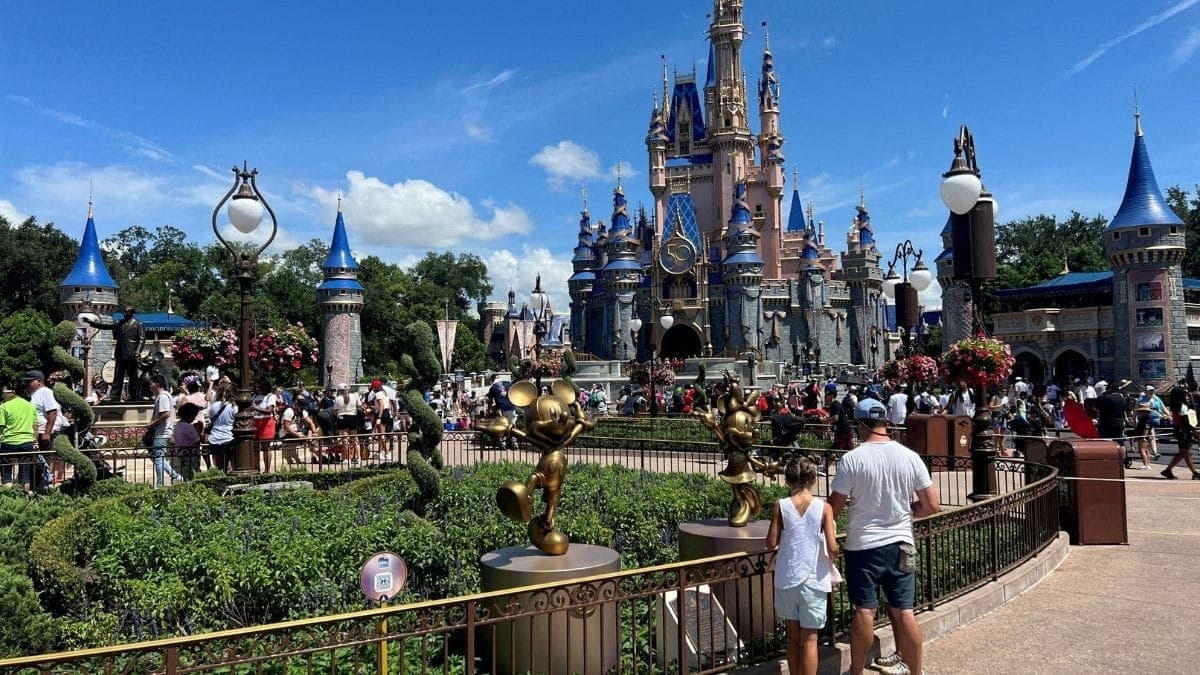 Turistas que desejam visitar a Disney, e vão precisar do visto norte-americano, pagarão taxa adicional