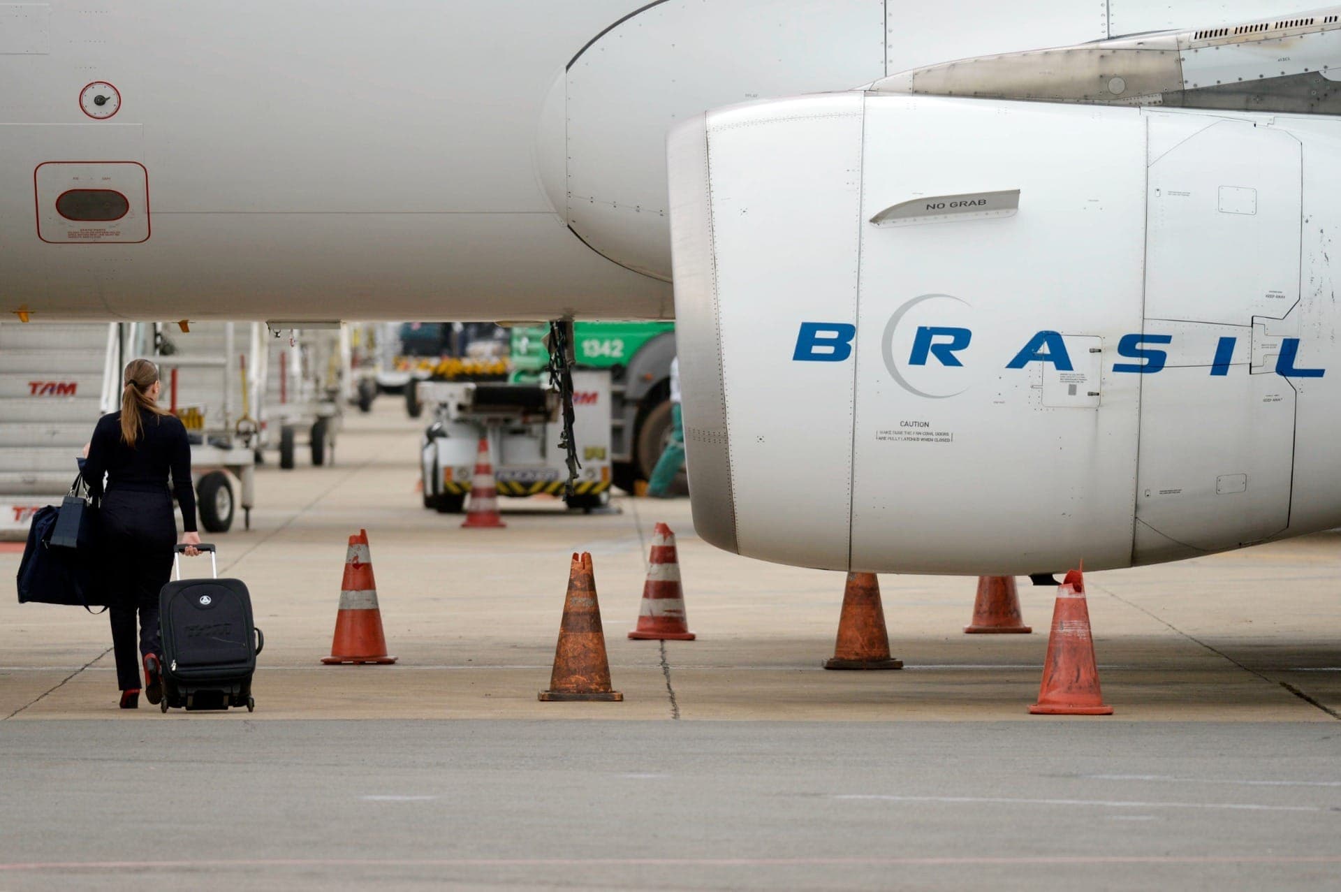Petrobras reduz preço de querosene de aviação