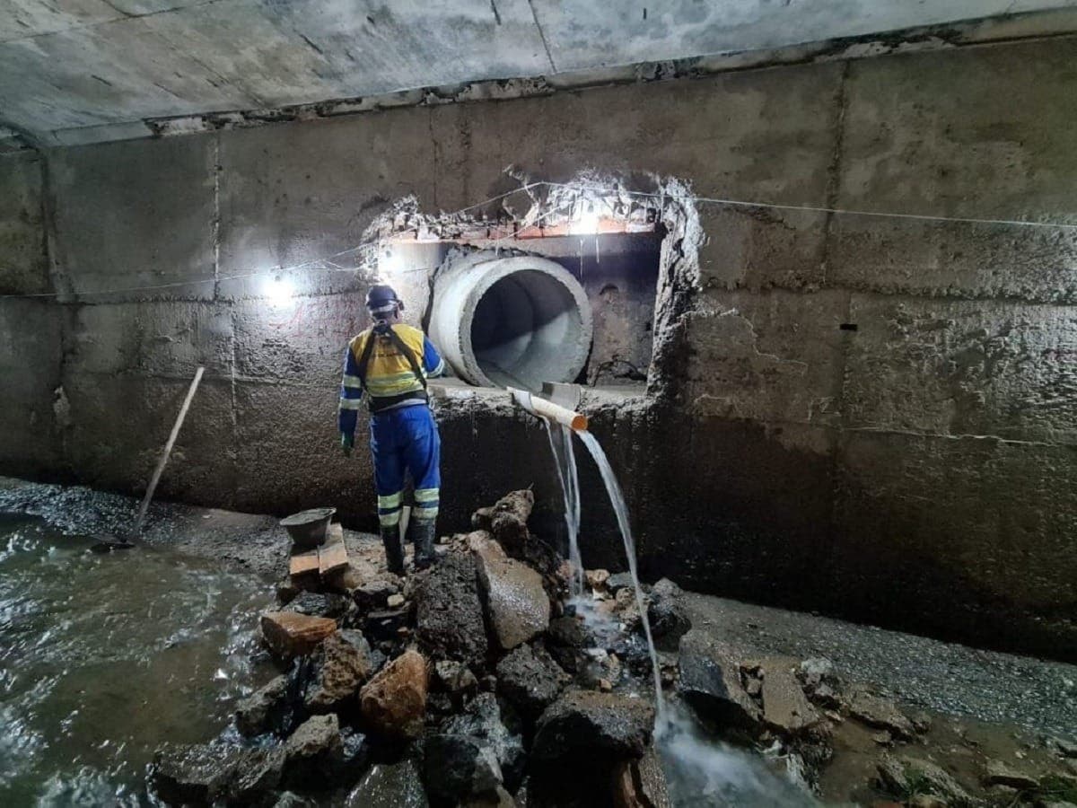 Obras do túnel extravasor de Petrópolis