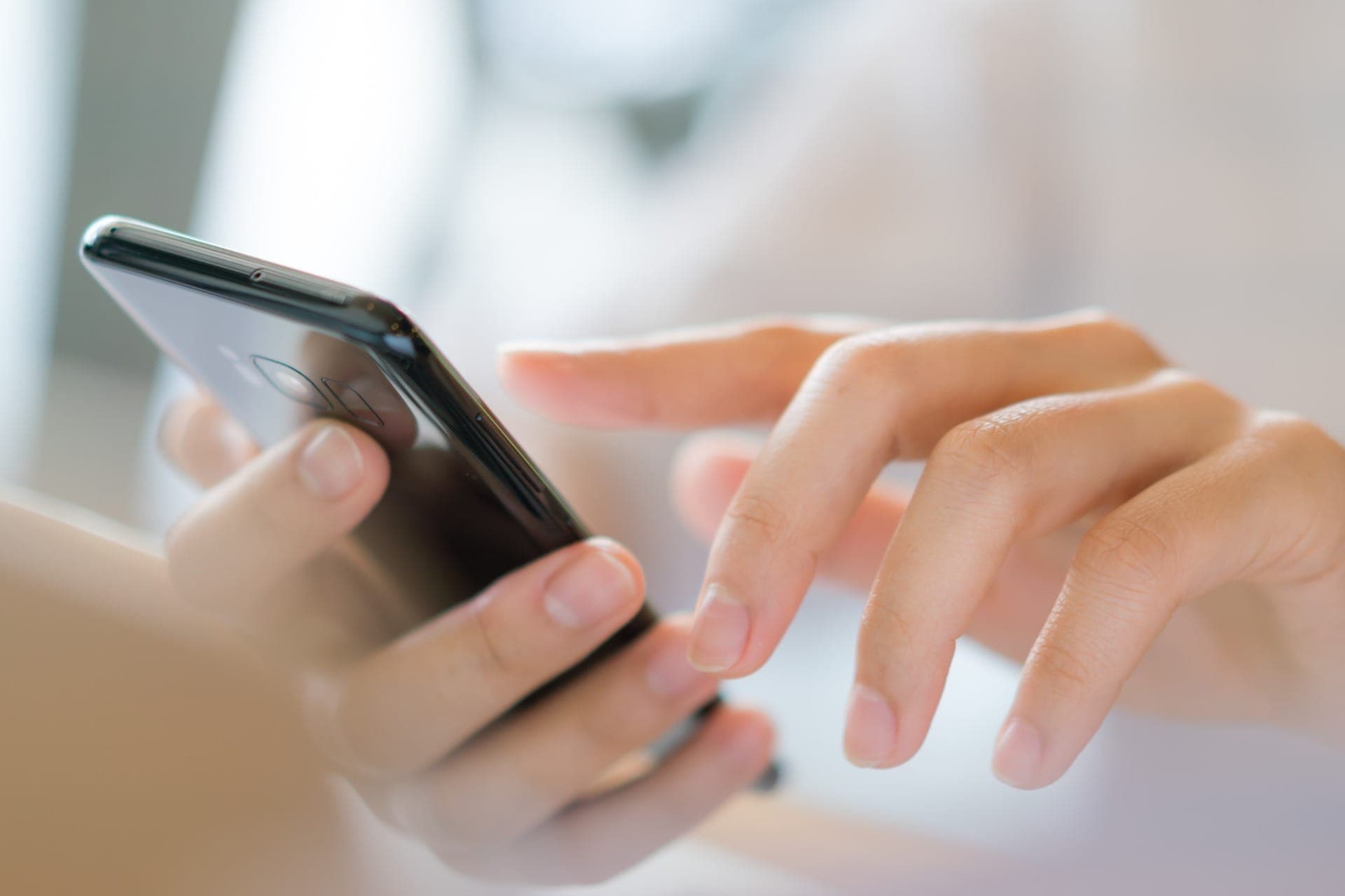 Defesa atende pelo WhatsApp