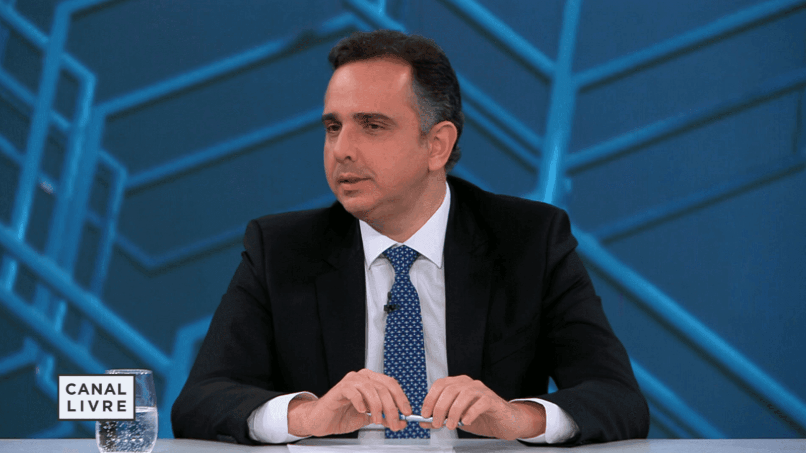 Rodrigo Pacheco segue contato para o STF