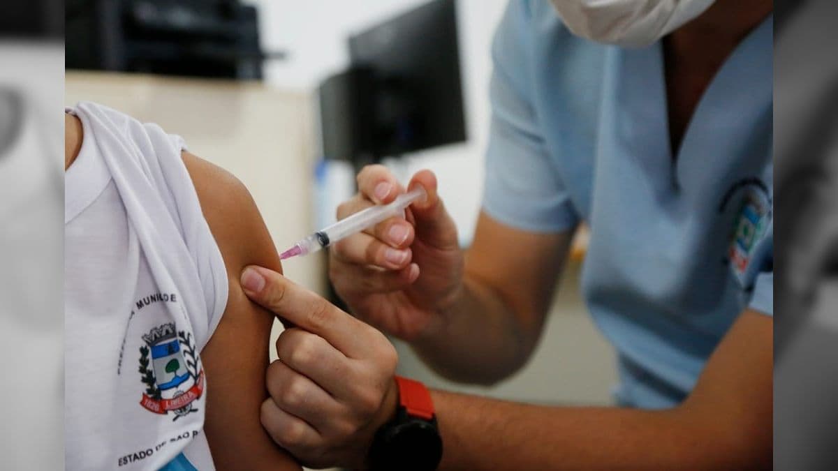 Campanha de vacinação ocorre até o dia 31 de outubro