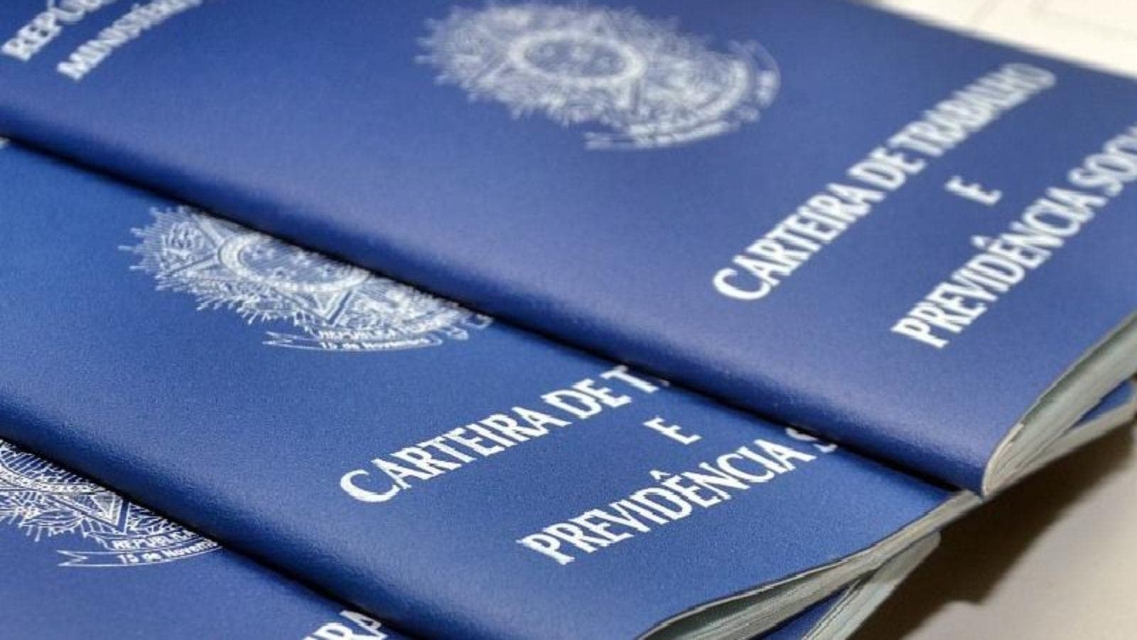 Brasil criou quase 432 mil empregos formais em fevereiro