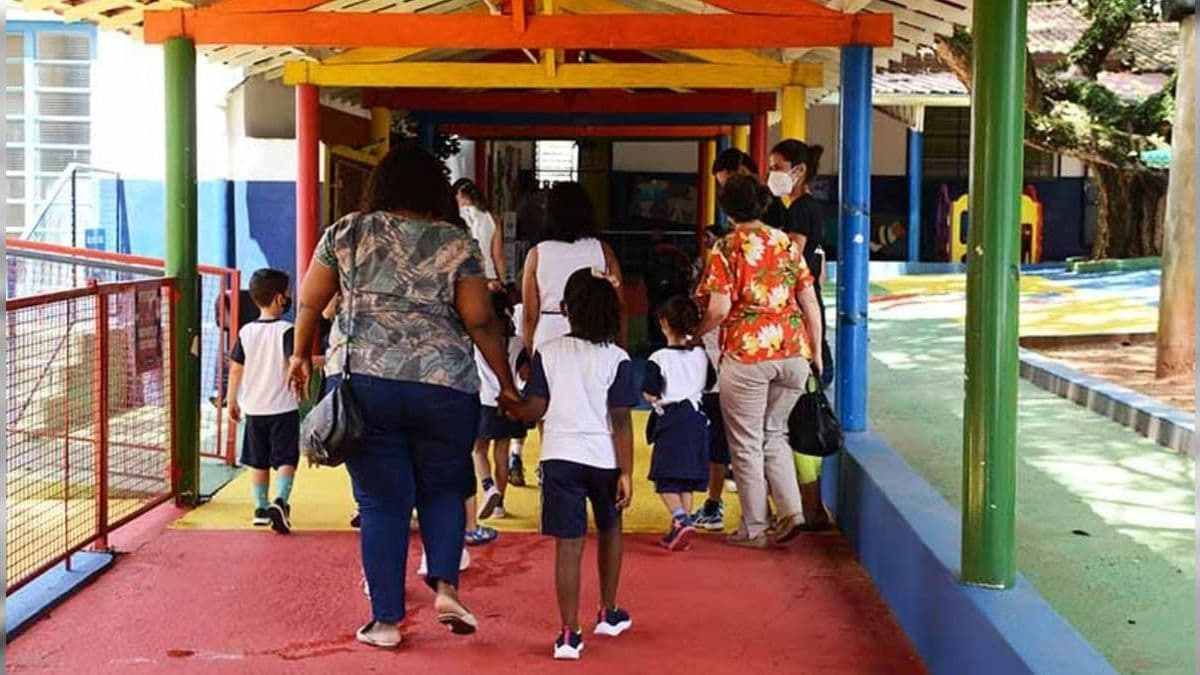 As aulas começaram no dia 5 de fevereiro nas escolas da rede municipal 