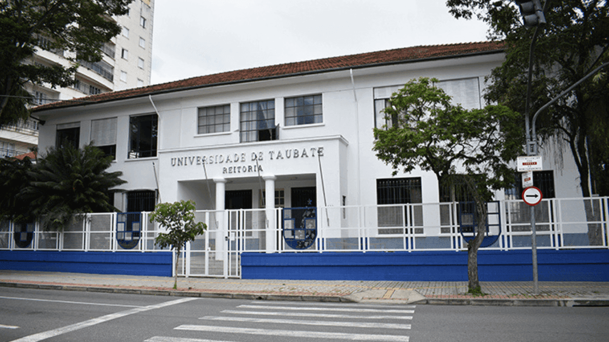 Unitau anuncia concurso público com mais de 20 vagas
