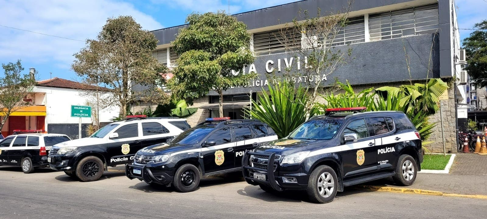 Caminhoneiro atropela, mata homem e foge sem prestar socorro em Ubatuba