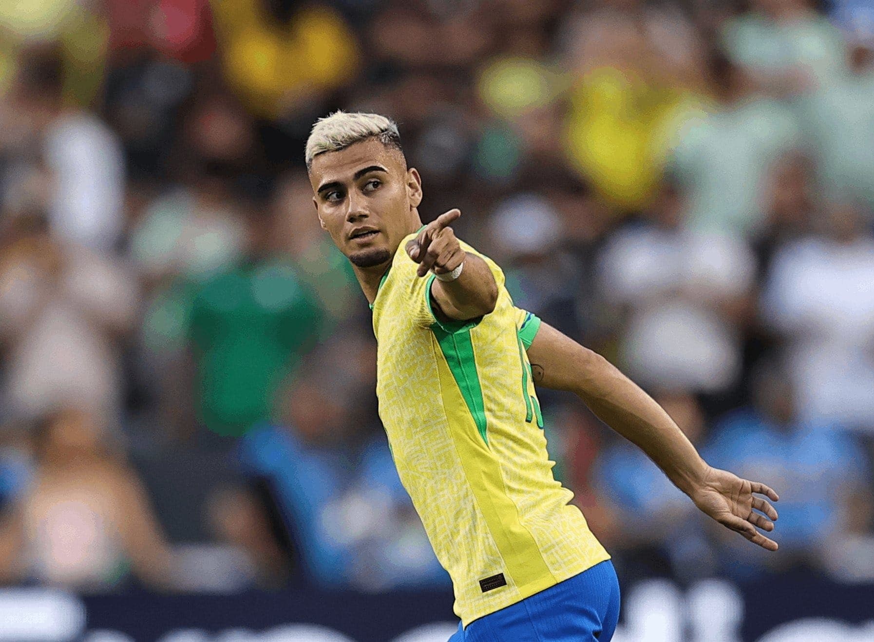 Andreas Pereira em jogo da Seleção Brasileira
