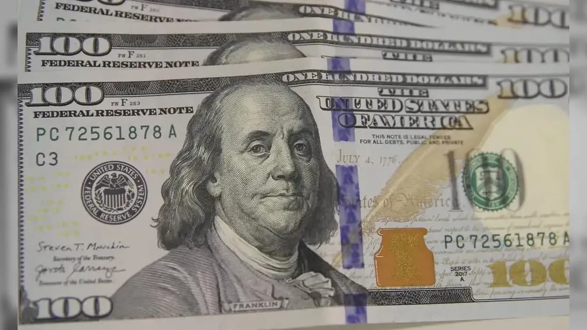A moeda americana fechou em queda de 1,11%