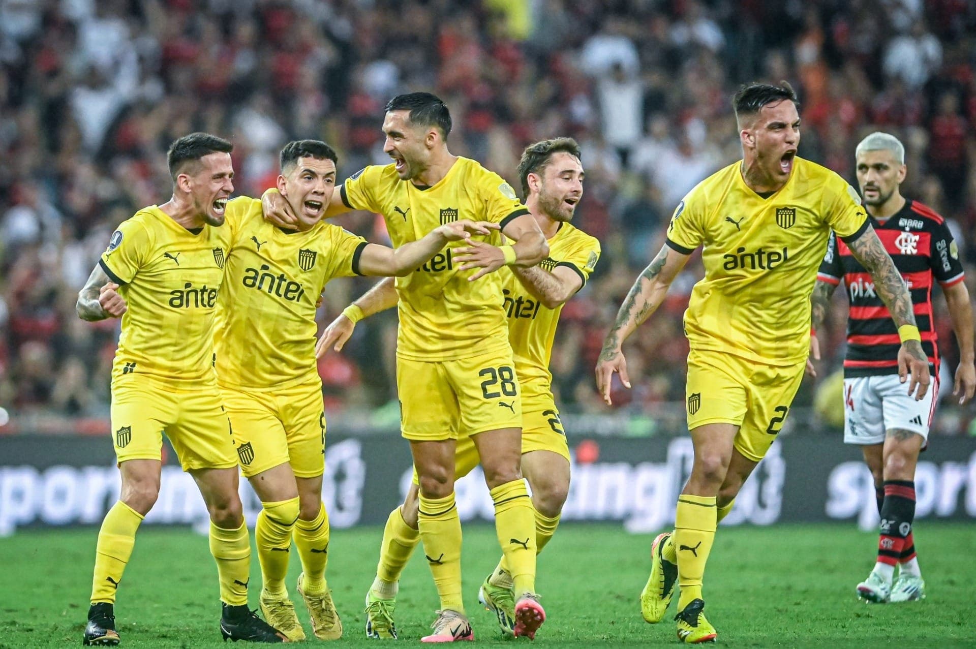Presidente do Peñarol ventilou a possibilidade de seu clube jogar o Gauchão em 2025
