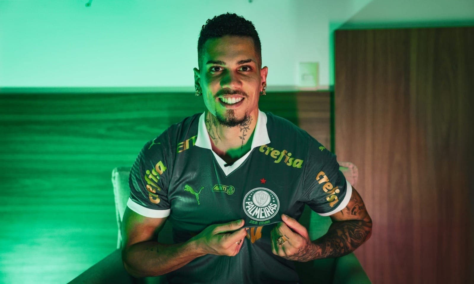 Atacante Paulinho é anunciado pelo Palmeiras