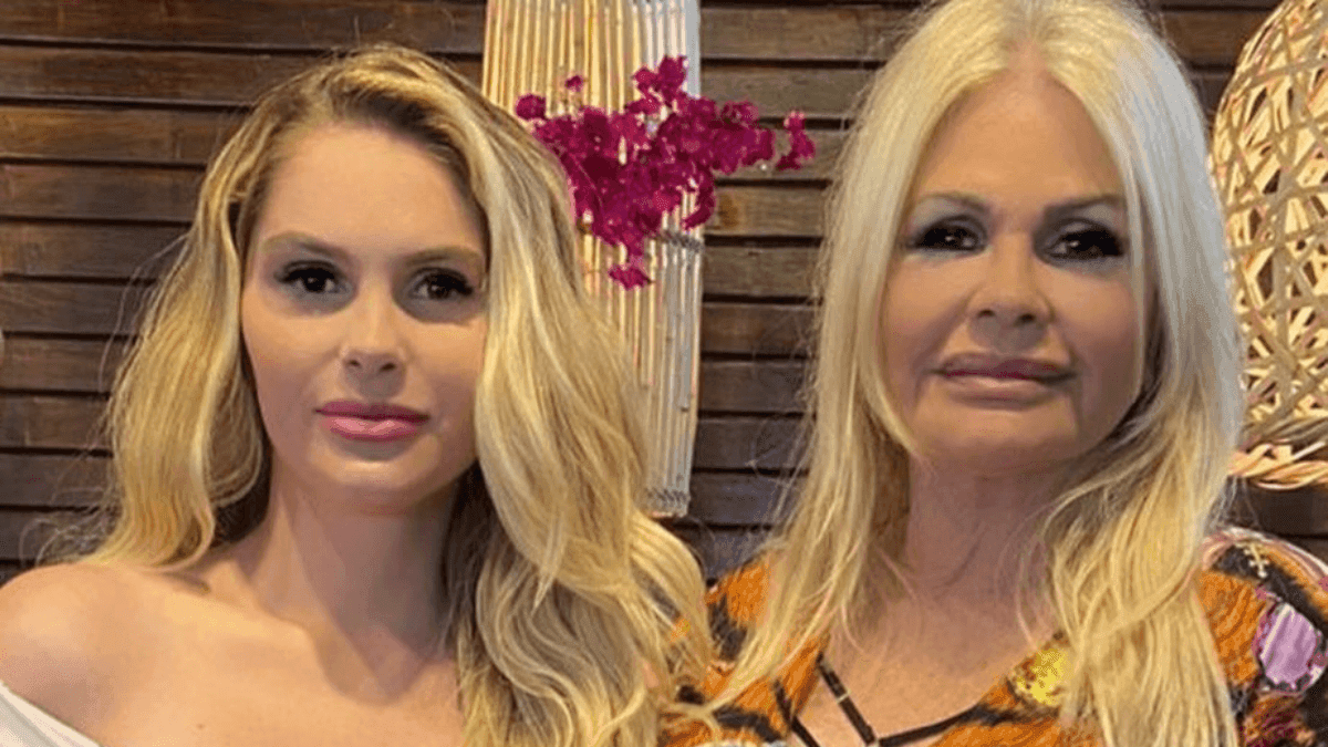 Bárbara e Monique Evans