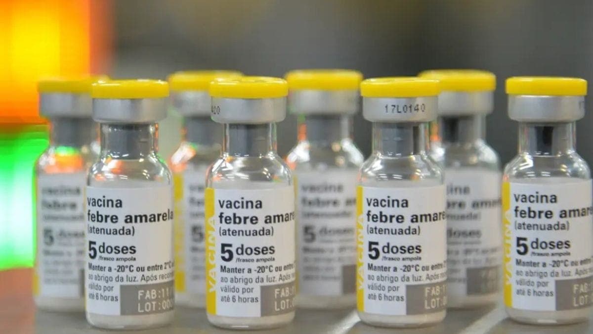 Vacinas de febre amarela