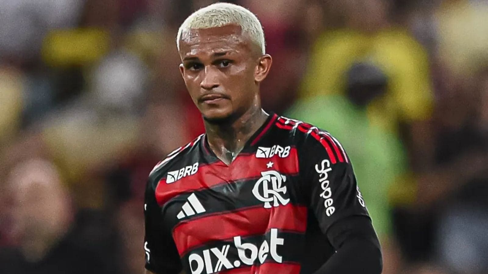 Flamengo emite nota de apoio a Wesley após lesão tirar lateral da Seleção Brasileira