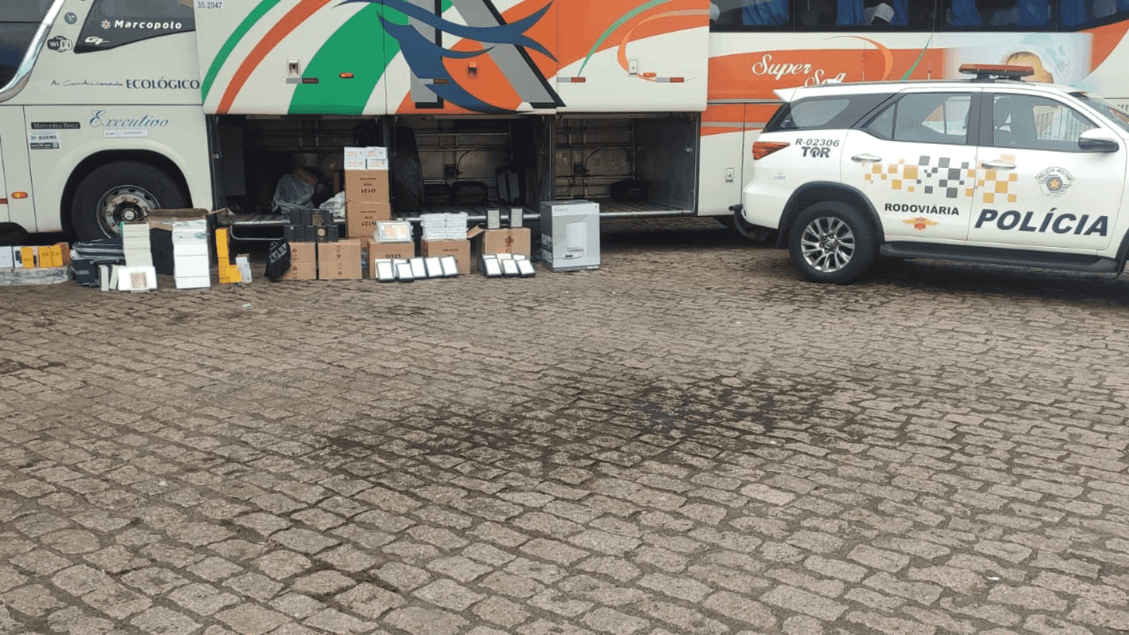 As mercadorias estavam dentro de um ônibus