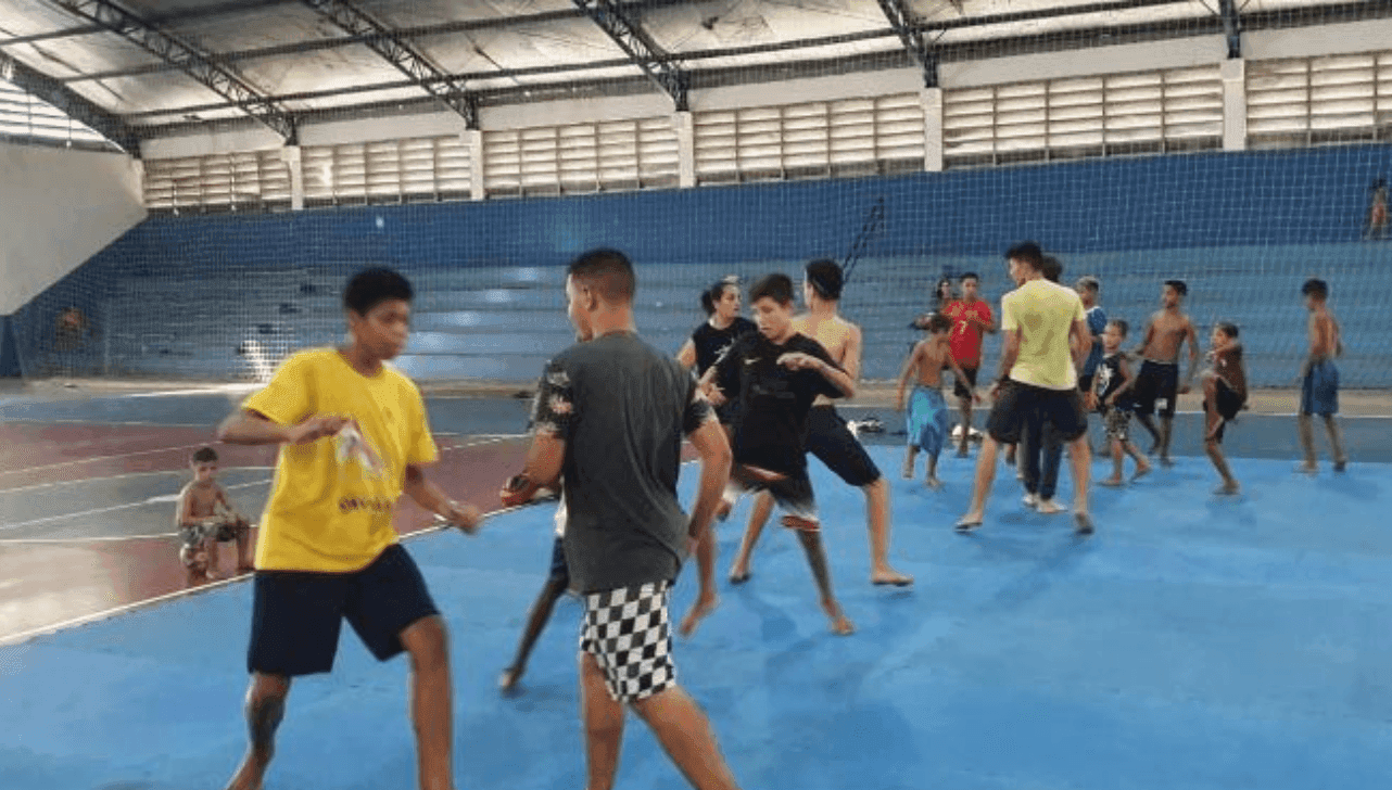 Aulas são para crianças, jovens, adultos e idosos