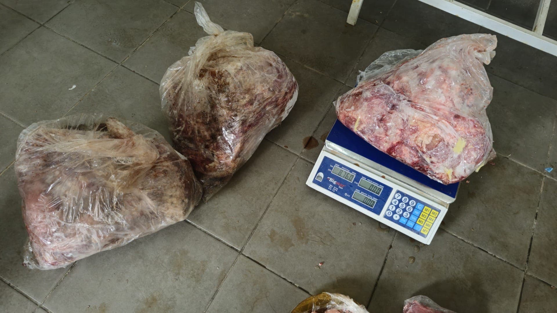 Carne estragada apreendida 