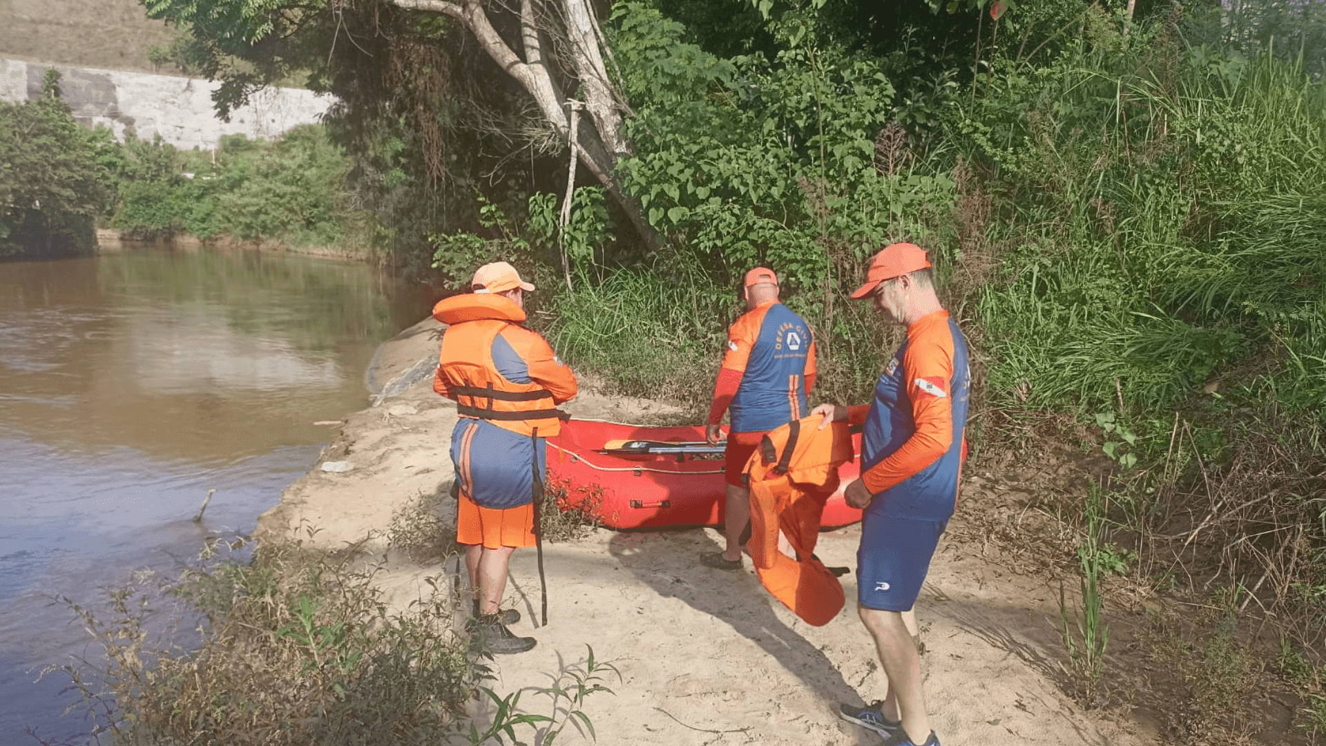 Defesa Civil inicia buscas por jovem que desapareceu após festa em São Luiz do Paraitinga 