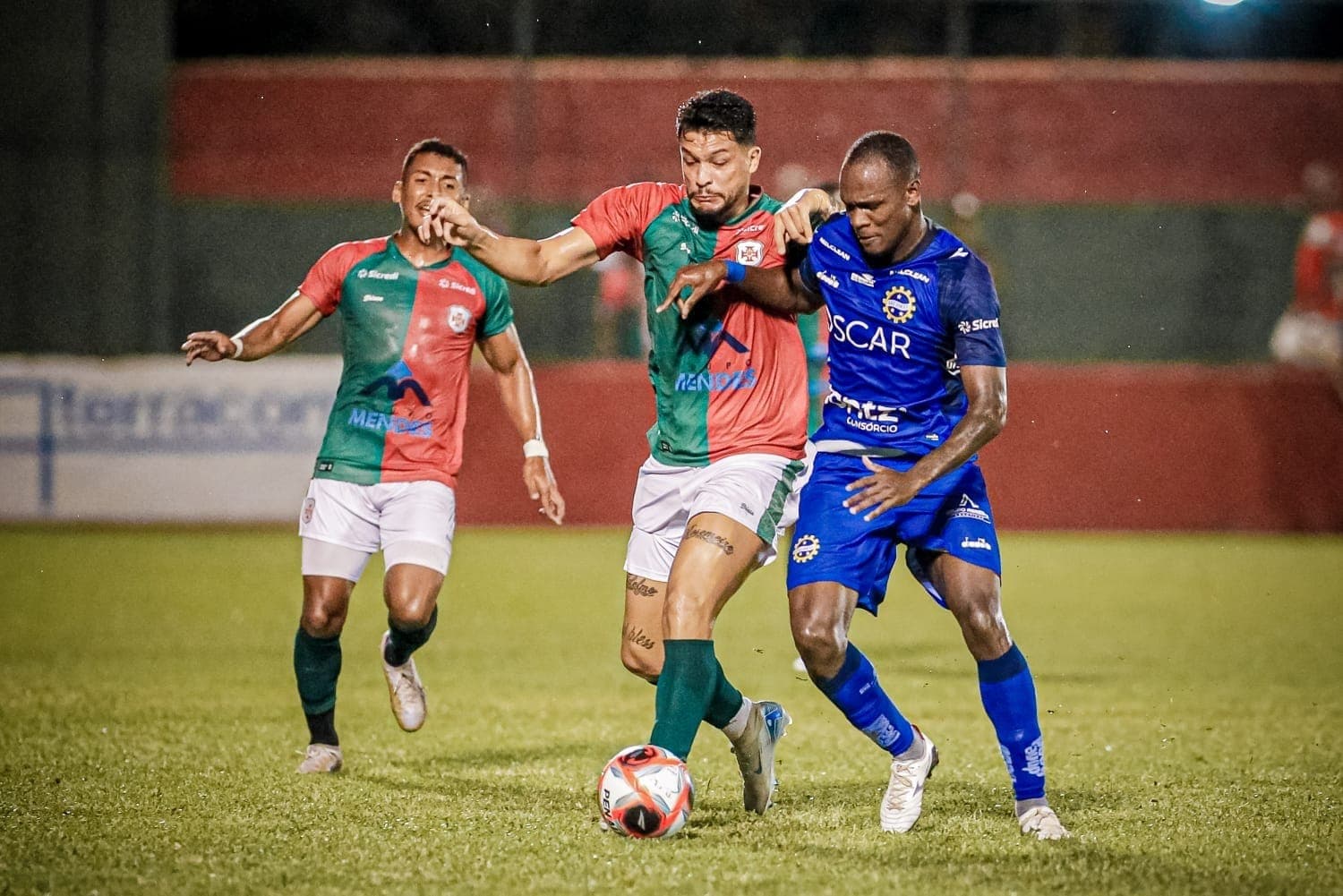 Em jogo marcado por caso de racismo, São José vence Portuguesa Santista e volta para o G8 da A2