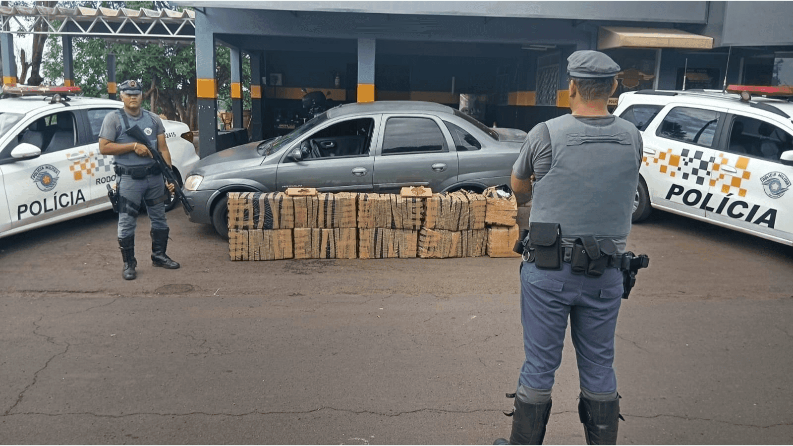 A droga foi avaliada em R$ 700 mil
