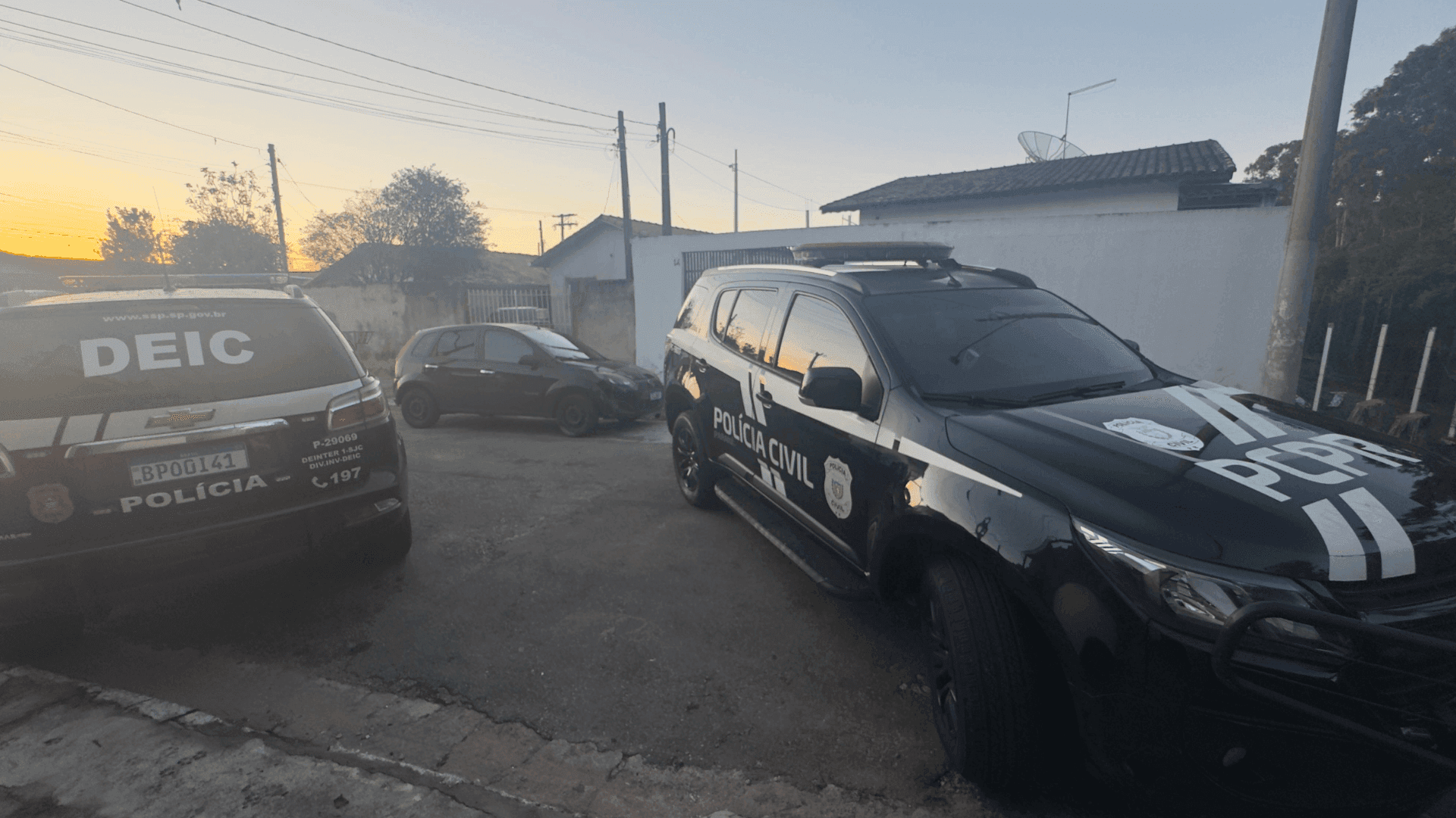 Operação da Polícia Civil do Paraná e de São José dos Campos resulta na prisão de três pessoas