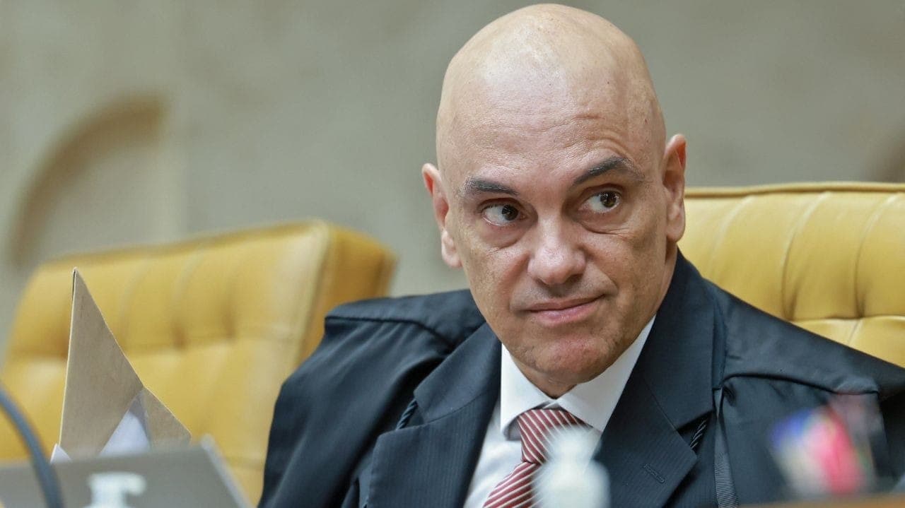 Alexandre de Moraes durante sessão no STF