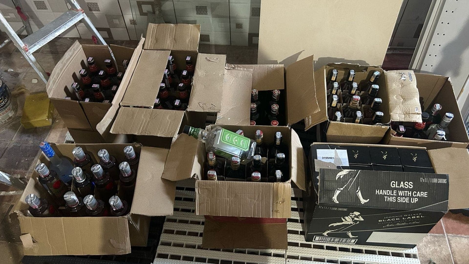 Bebidas falsificadas foram apreendidas