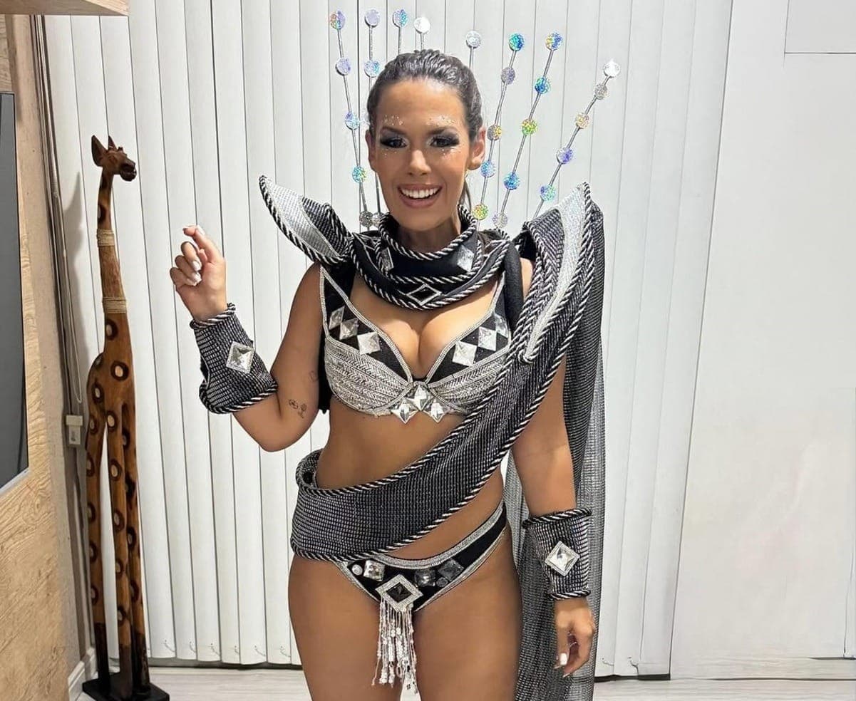 Fernanda Maia na Botafogo Samba Clube