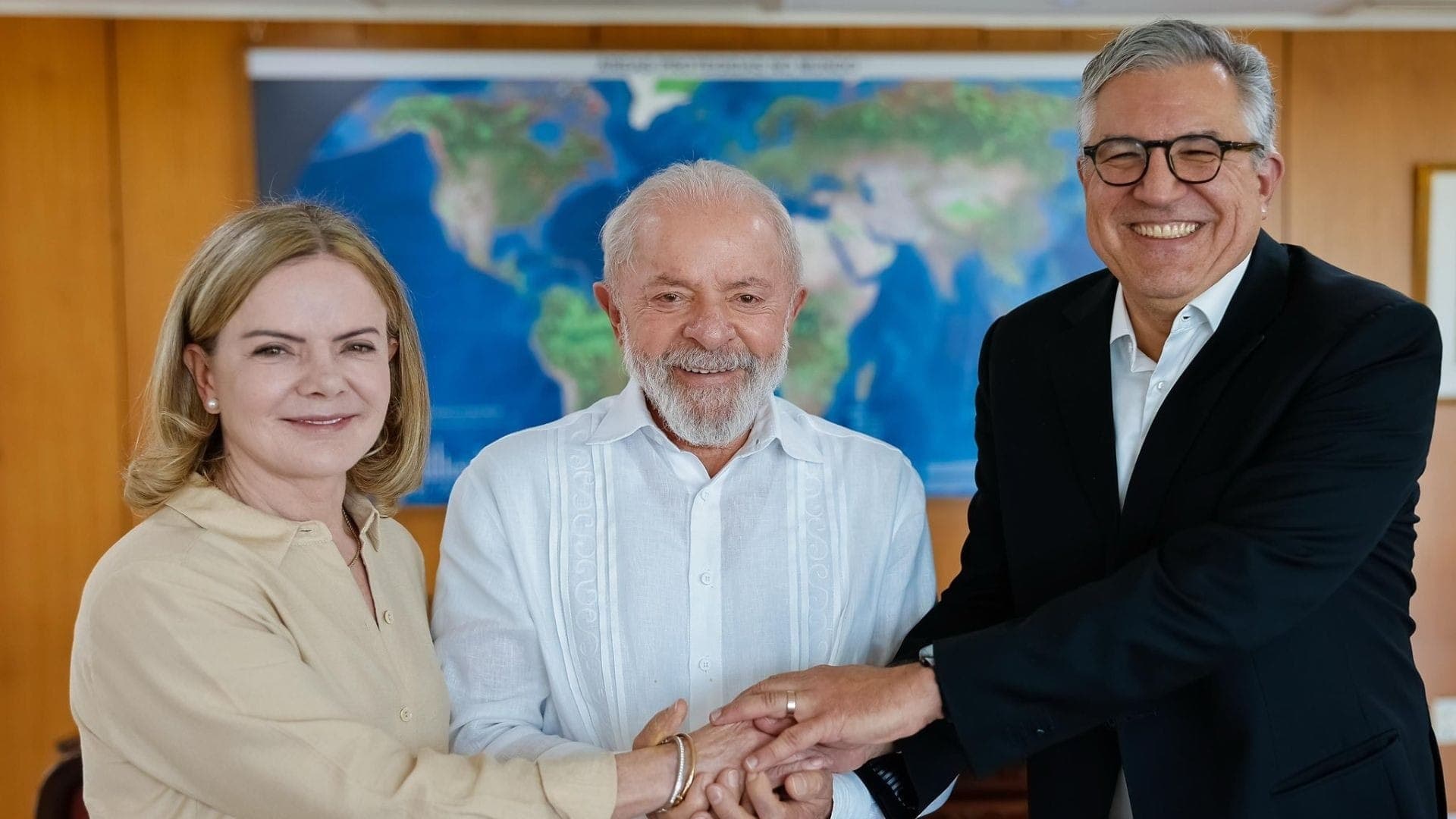 Gleisi Hoffmann, Lula e Alexandre Padilha