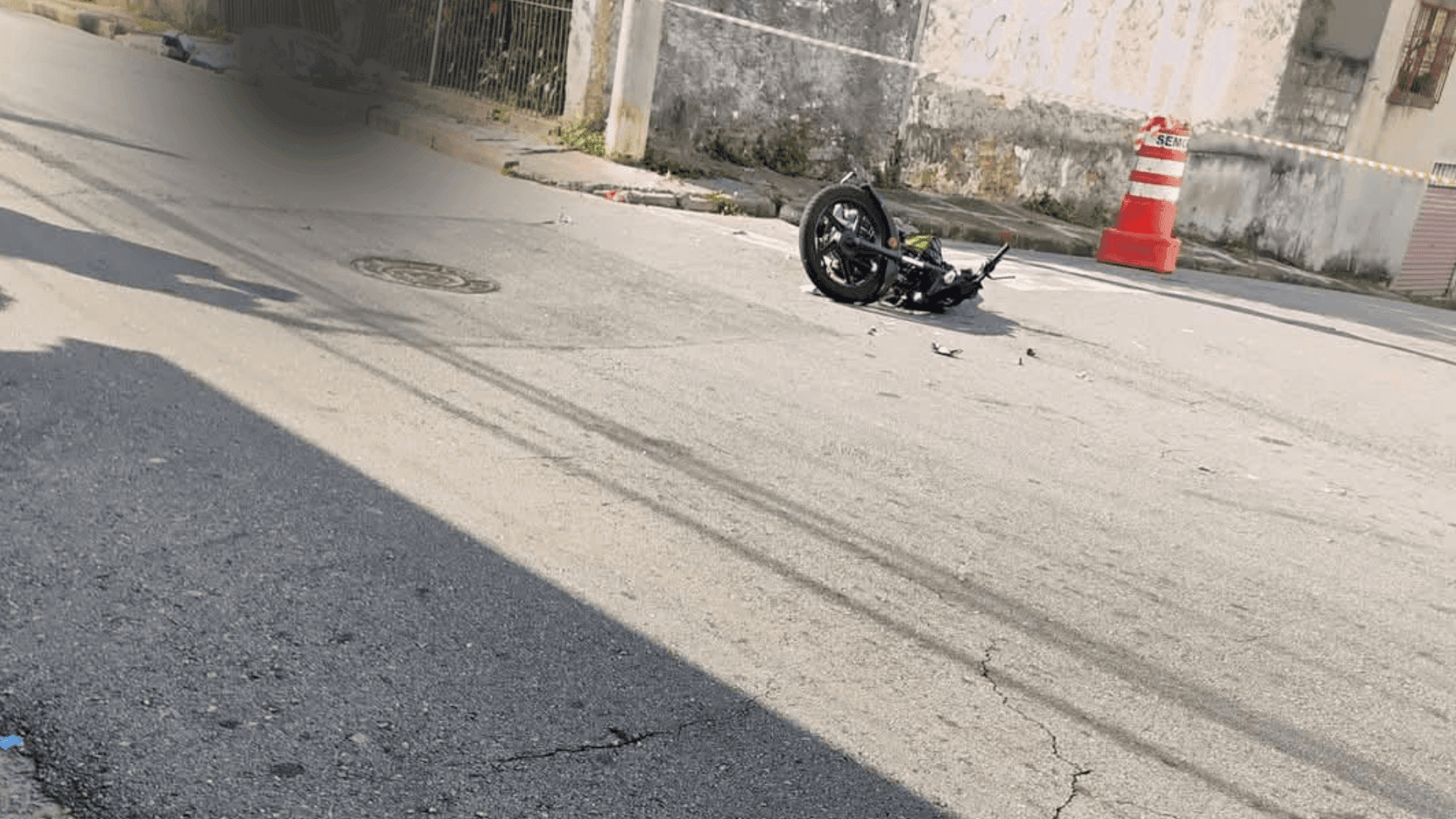 Motociclista morre após se envolver em acidente com carro em Taubaté