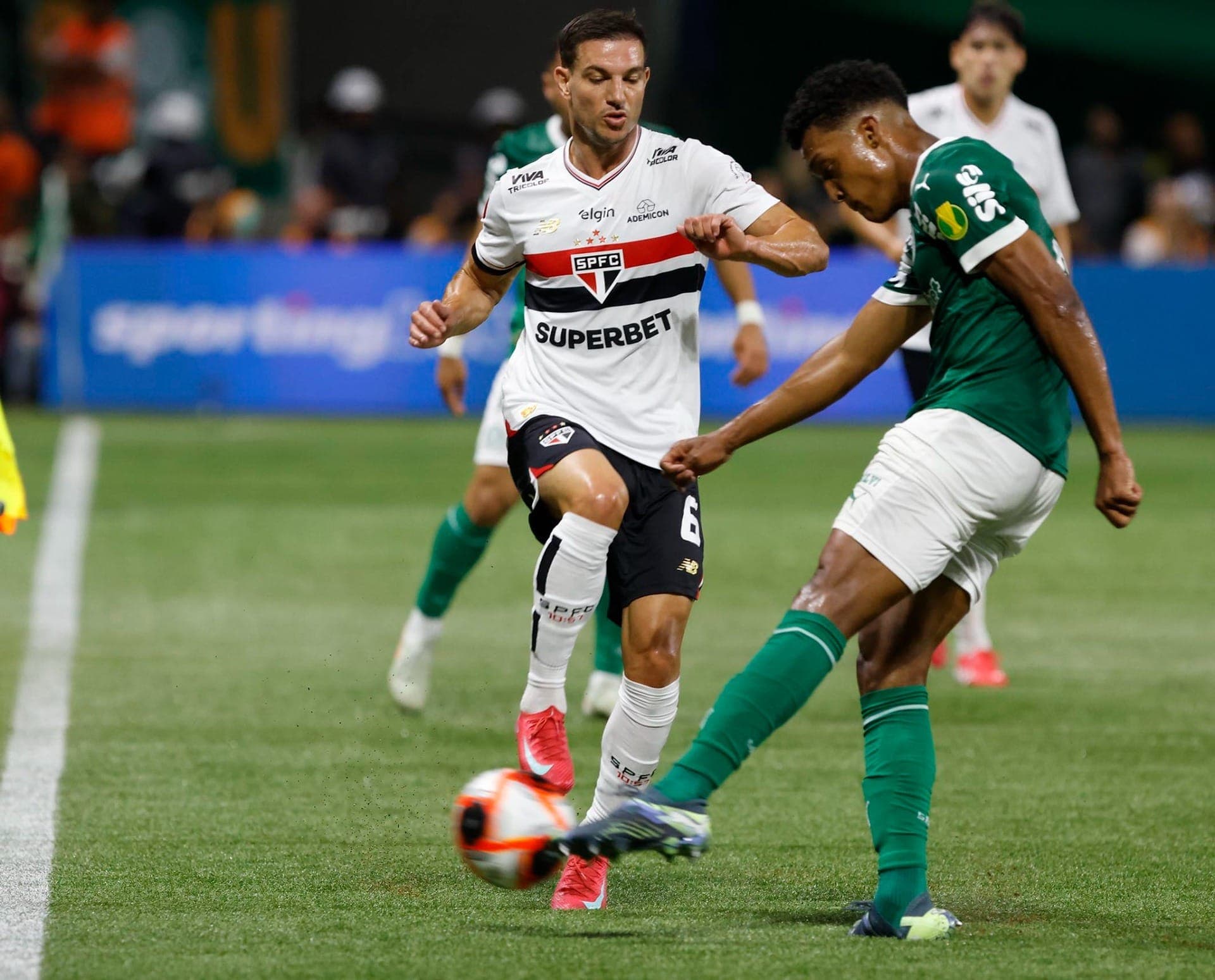 Cédric em Palmeiras x São Paulo