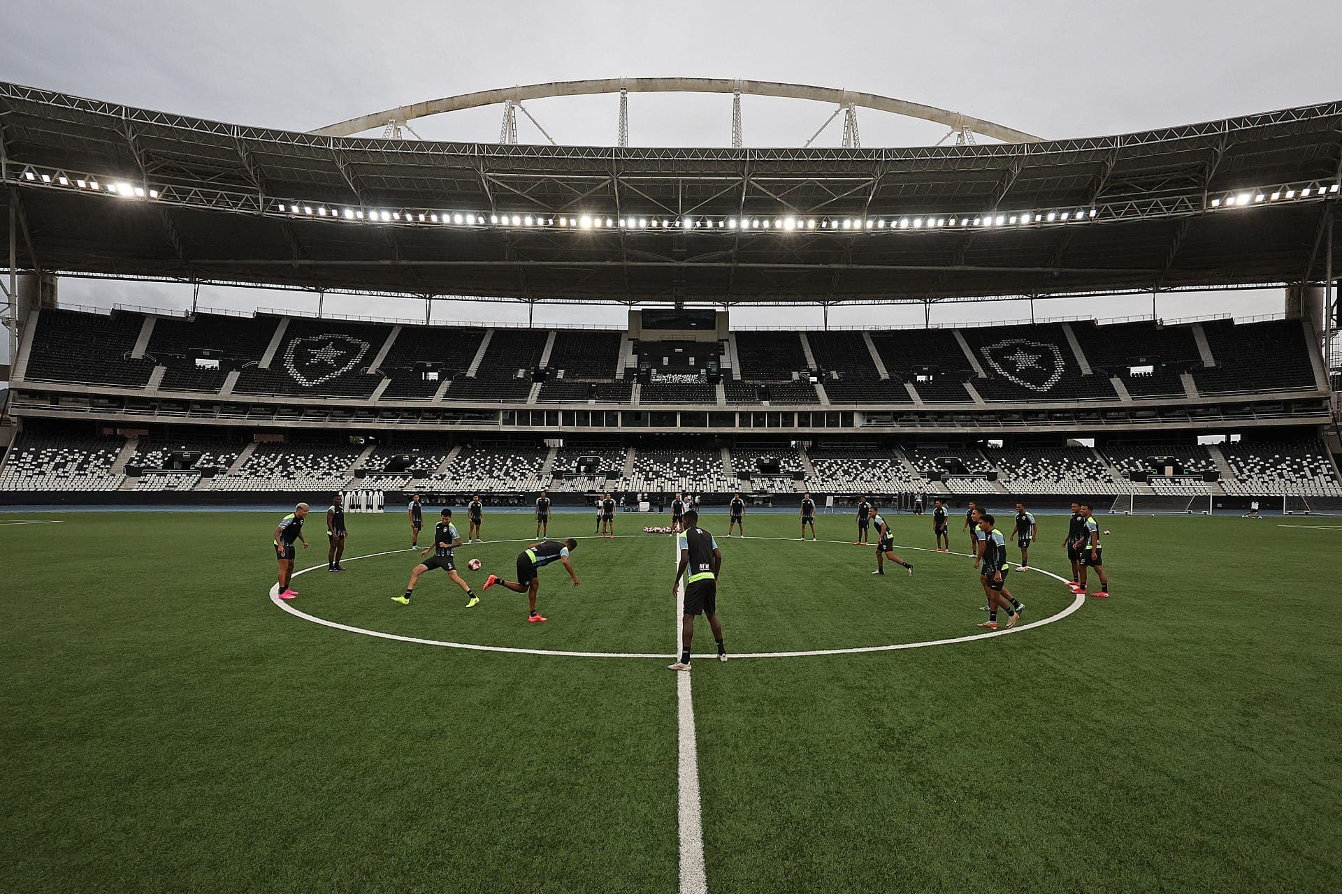 Nilton Santos, estádio do Botafogo