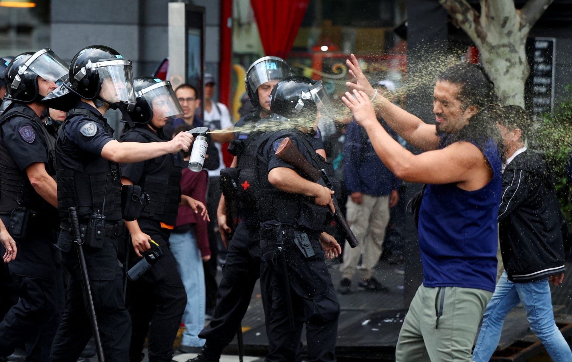 Protesto teve apoio de torcidas organizadas