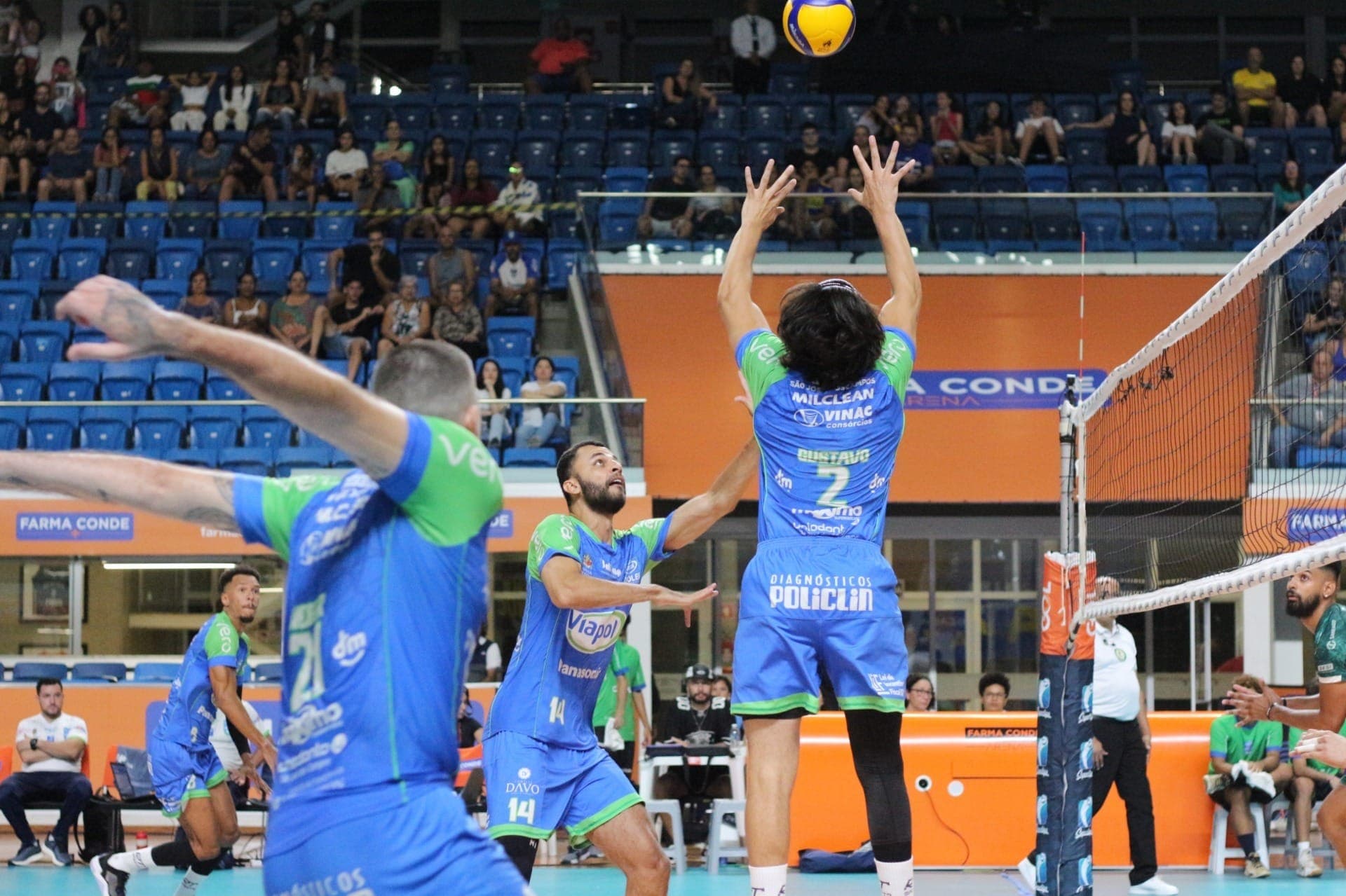 Vôlei São José visita Blumenau em confronto direto pela Superliga masculina