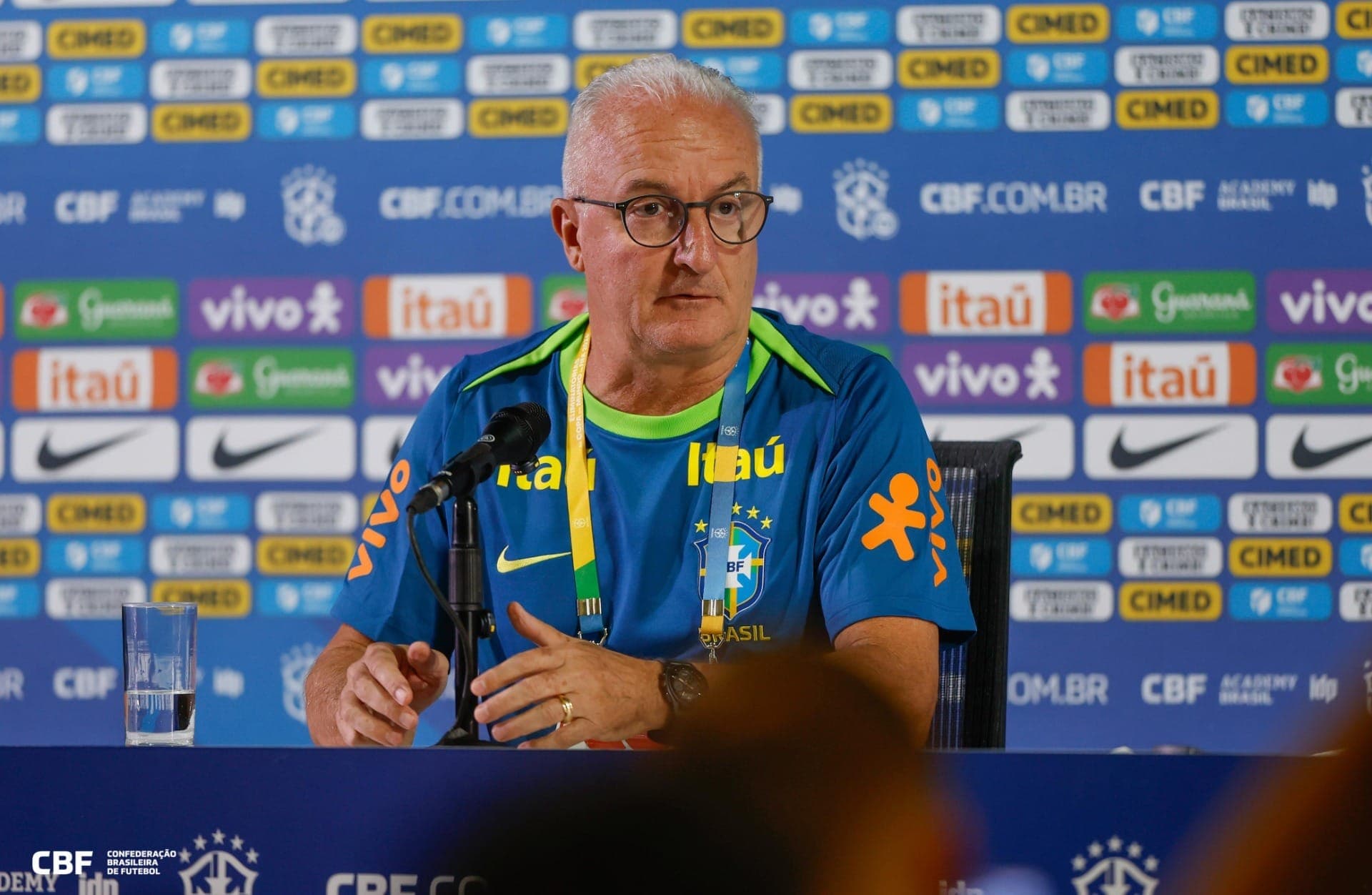 Dorival Júnior faz novas convocações