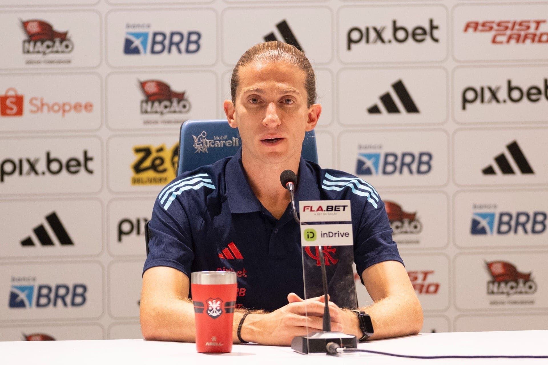 Filipe Luís, técnico do Flamengo, despista sobre Seleção Brasileira