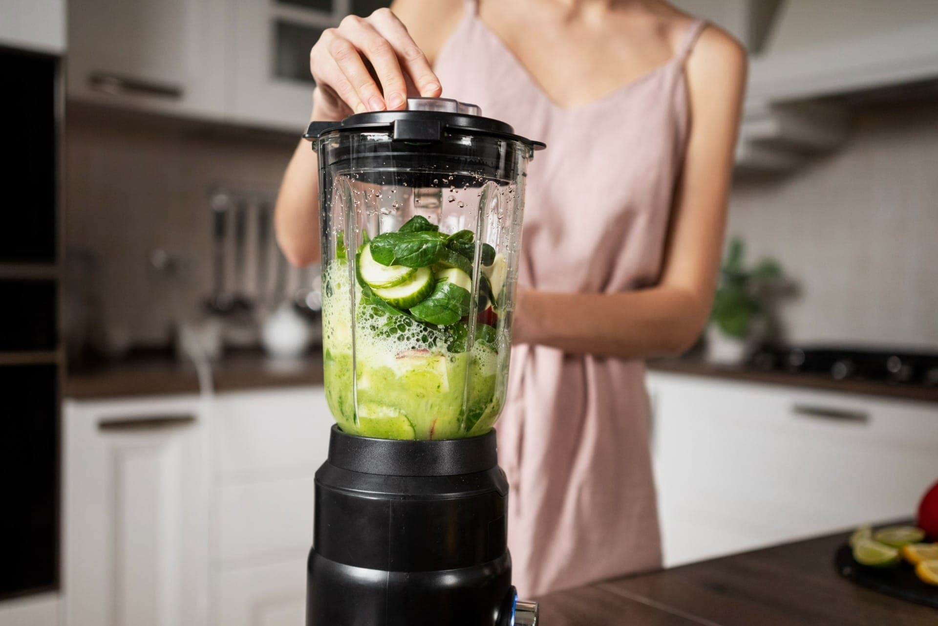 Descubra qual item é mais indicado para alimentos sólidos e qual é mais indicado para misturas líquidas
