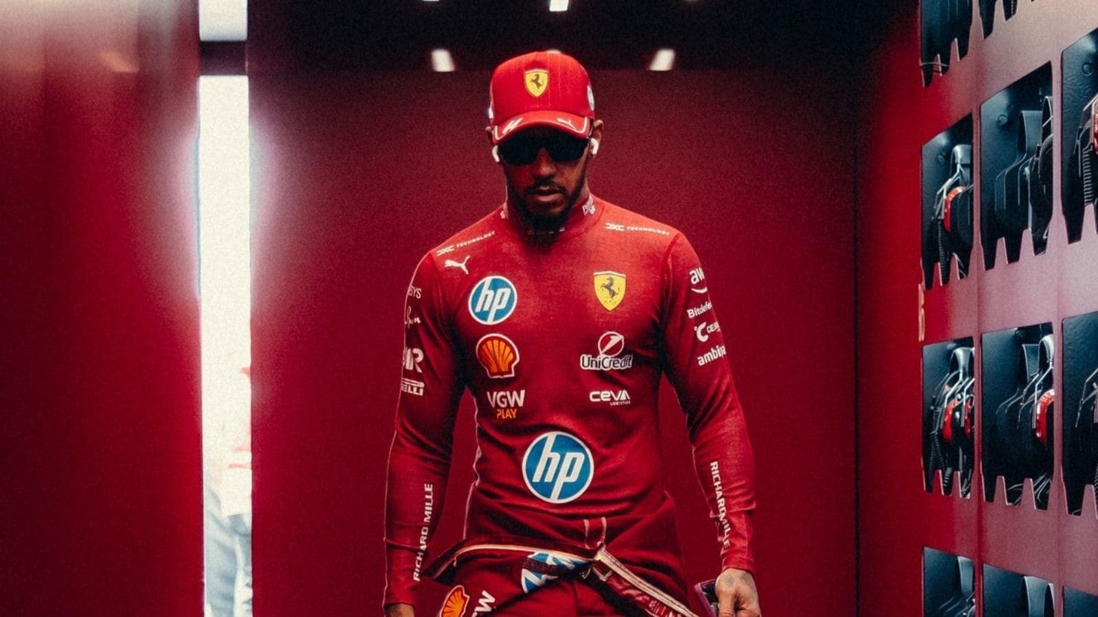Lewis Hamilton em ação no GP do Japão