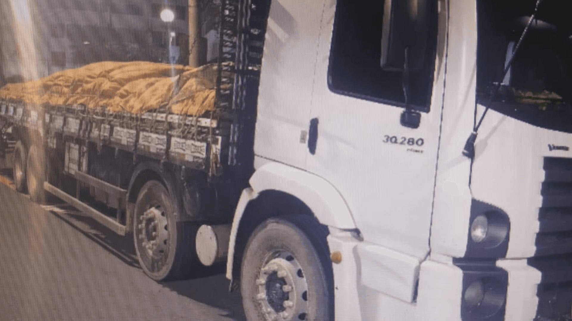 Dois homens são presos após tentarem roubar caminhão com carga avaliada em R$157 mil em Jacareí