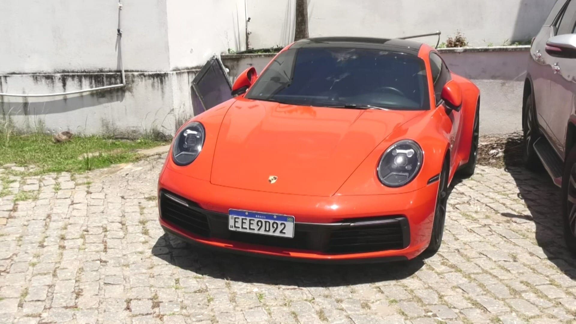Carro de luxo apreendido no Rio Grande do Norte