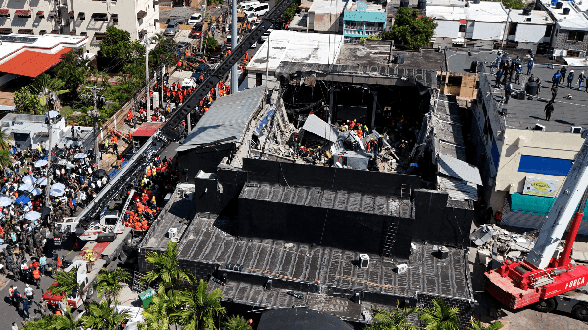 Teto de boate desaba na República Dominicana