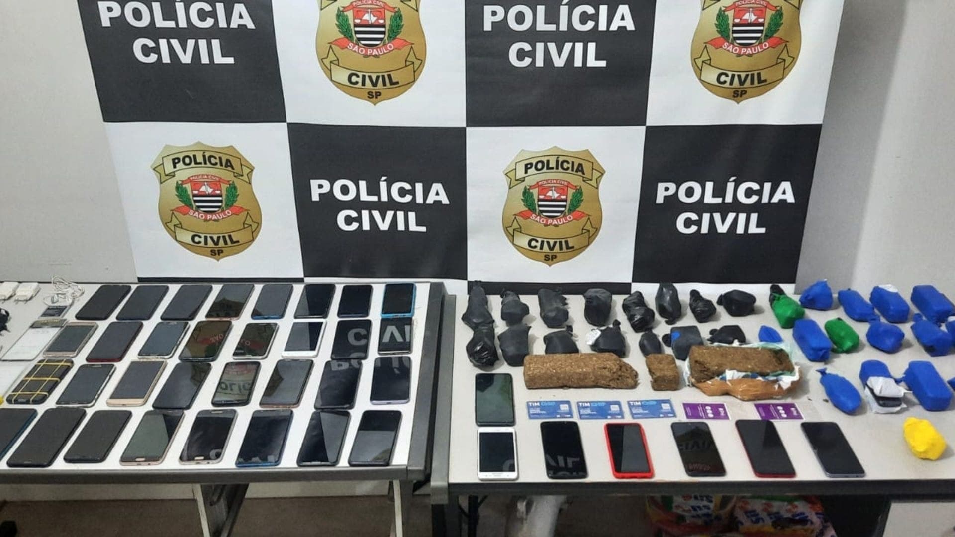 Polícia Civil apreendeu quase 60 celulares