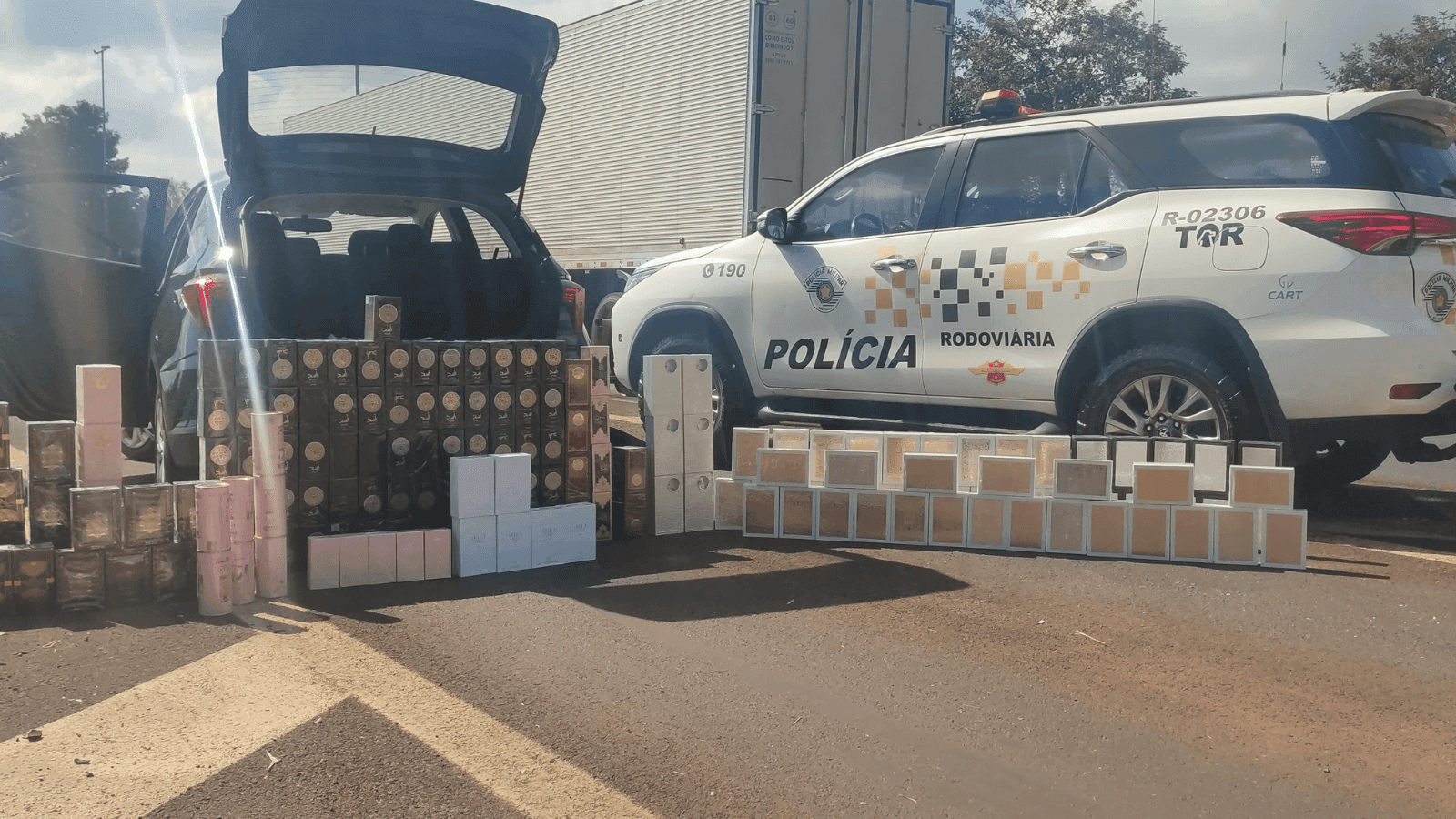 A mercadoria estava escondida no porta-malas