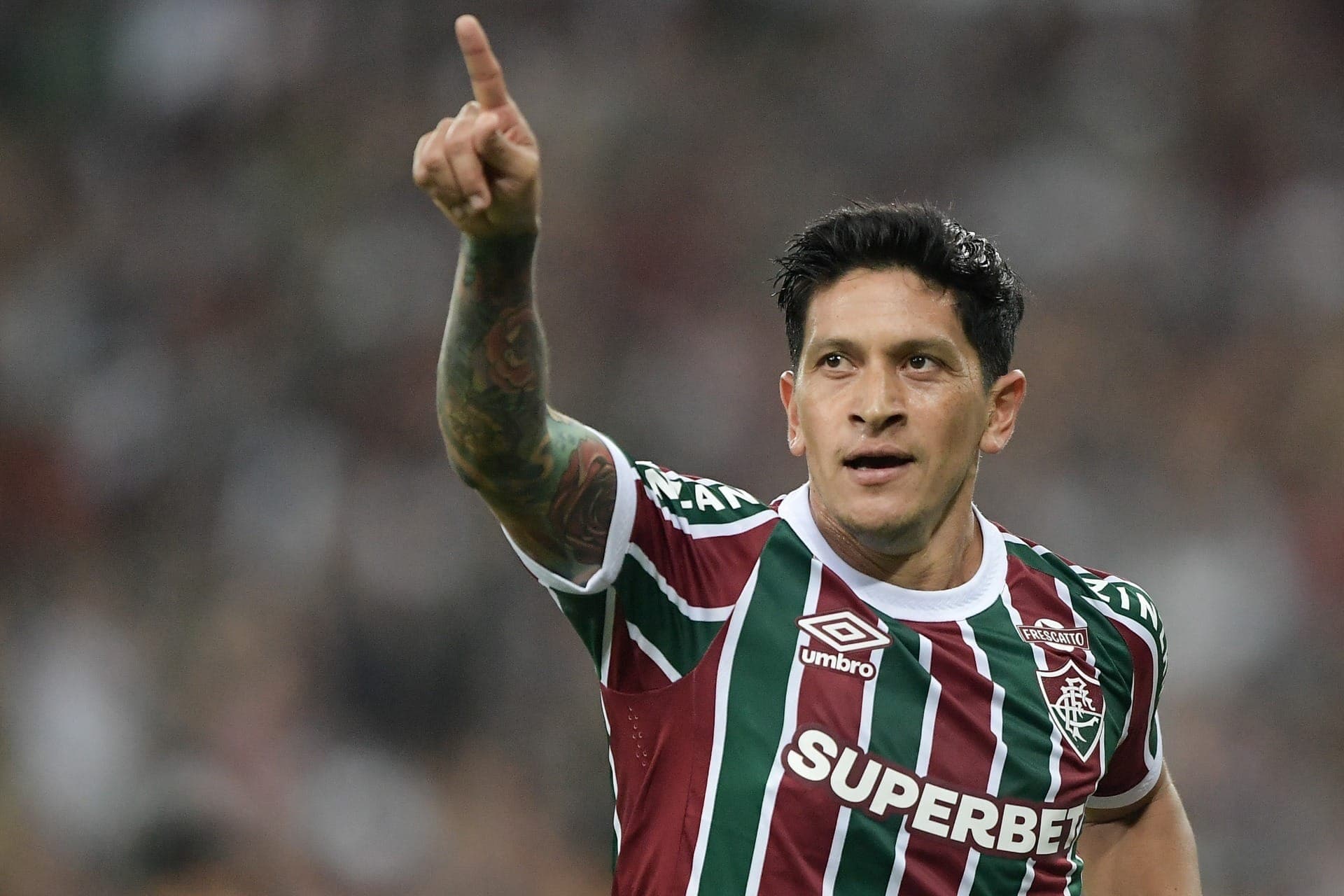 Cano comemora em goleada do Fluminense