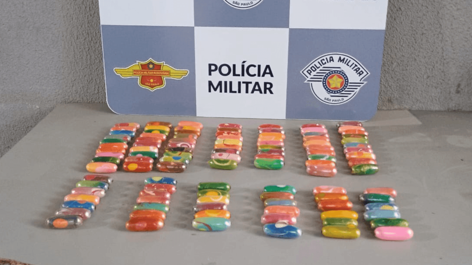O homem foi preso dentro de um ônibus 