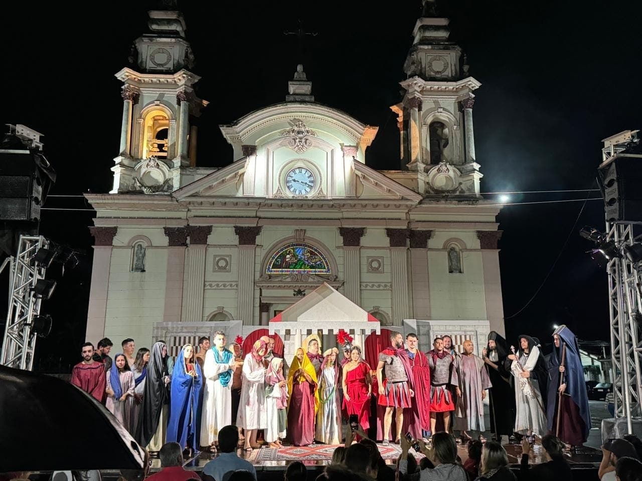 Teatro da Paixão 2025 acontece nesta sexta-feira (18) em Tremembé