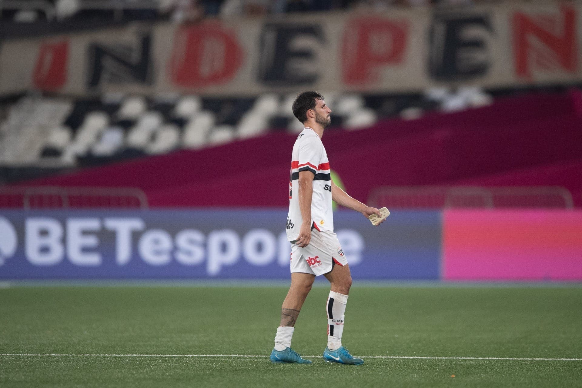 Calleri pode ficar fora da temporada