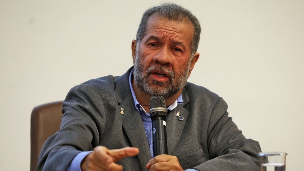  O ministro da Previdência Social, Carlos Lupi