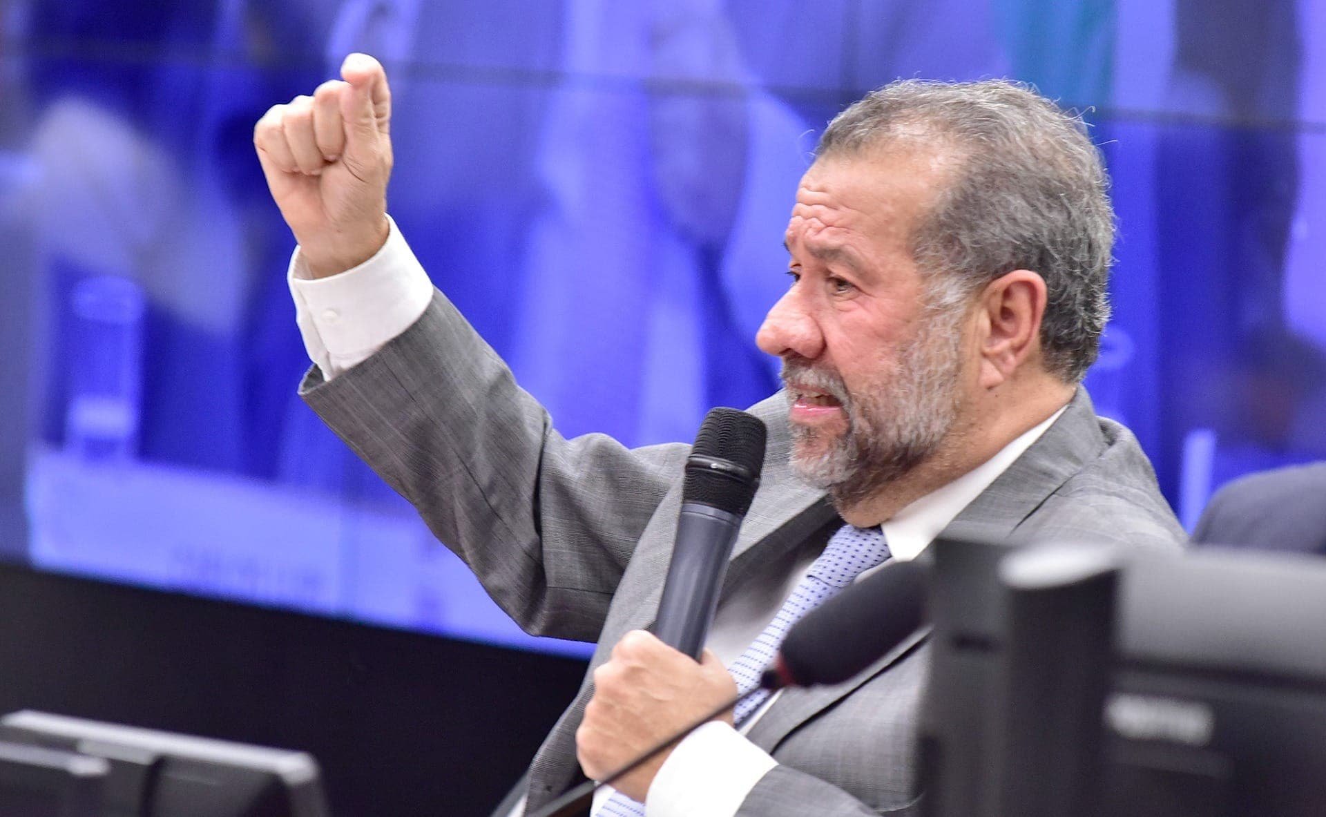 Carlos Lupi, agora ex-ministro da Previdência Social