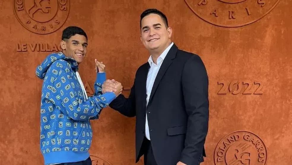 Luva de Pedreiro e Allan Jesus